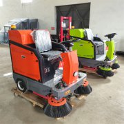 电动环卫扫地车的基本功能特点是什么？